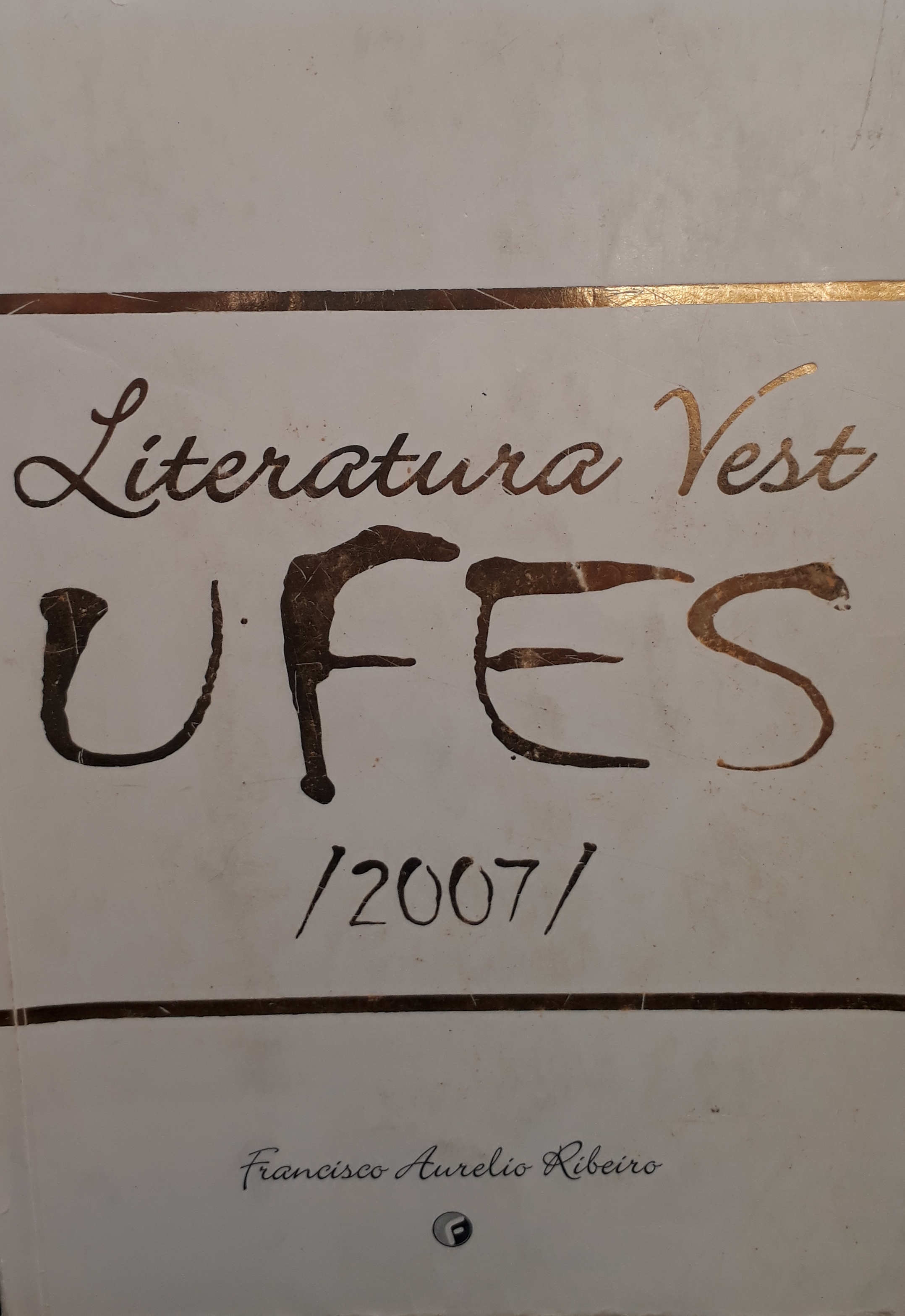 Literatura : análises, resumos, obras, autores / 2005